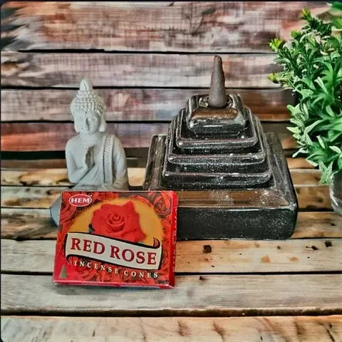 Scatola per incenso con cono di rosa rossa